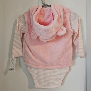$5/Bundle Carter's Matching Onesie and Vest Set